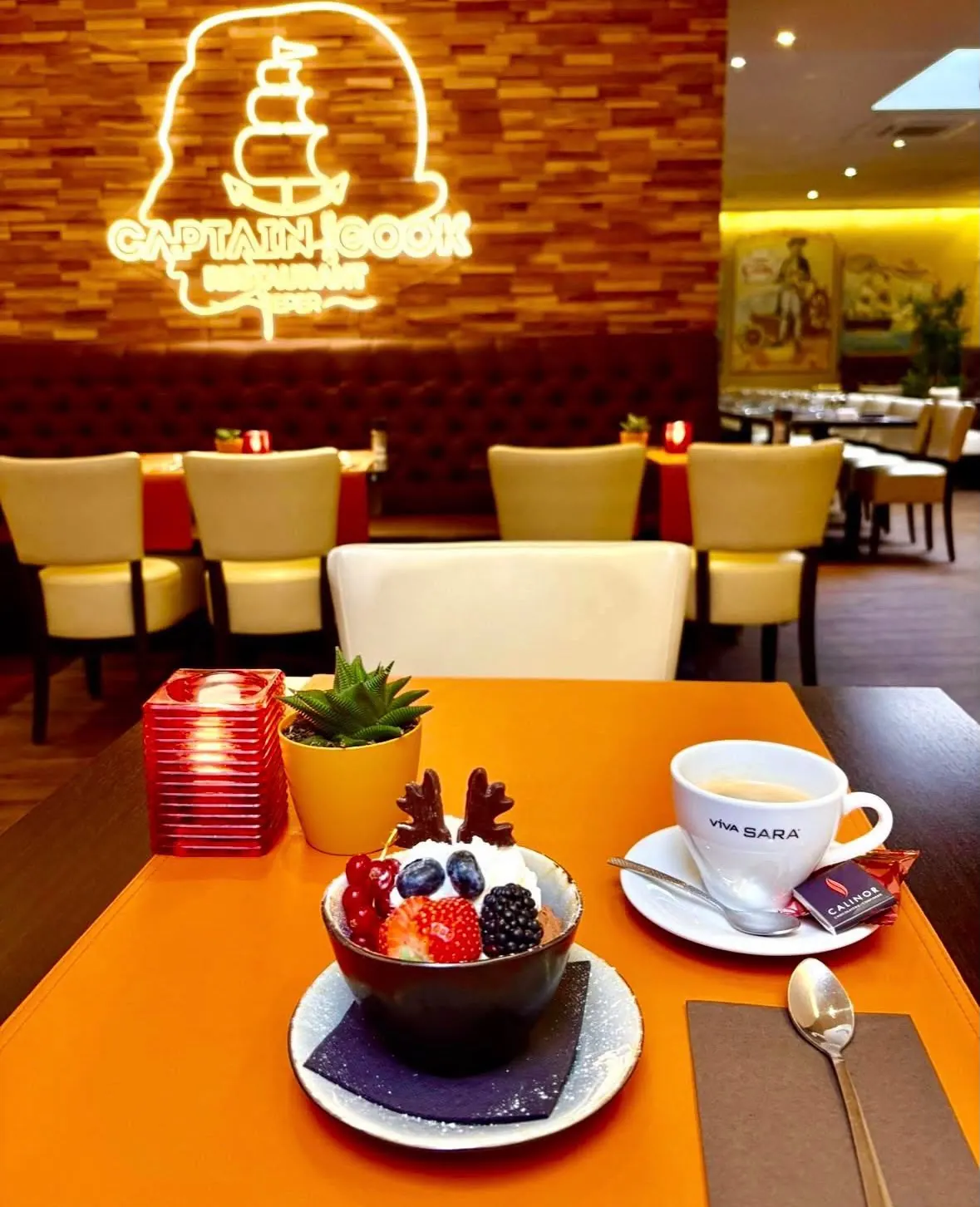 Dessert met koffie